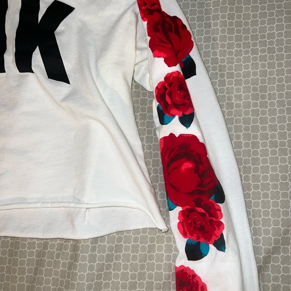 Cropped Vintage VS Pink Long Sleeve - Picture 2 of 3